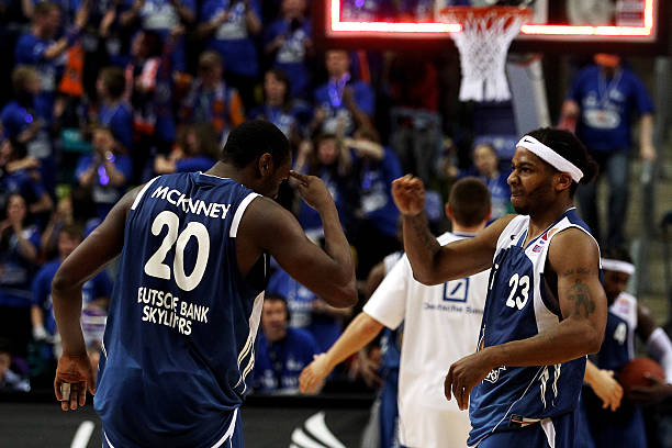 在关键比赛 在关键比赛