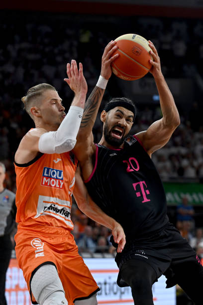 的细致和战 的细致和战